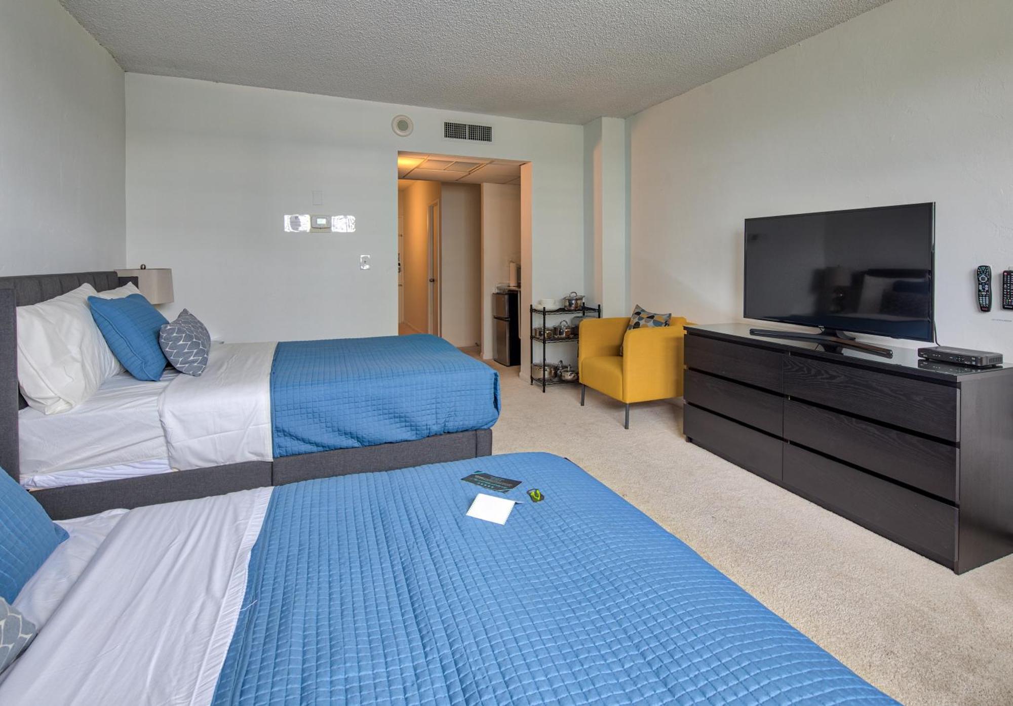 Ocean Reserve Luxury Condos Across From Sunny Isles Beach Miami Beach Chambre photo