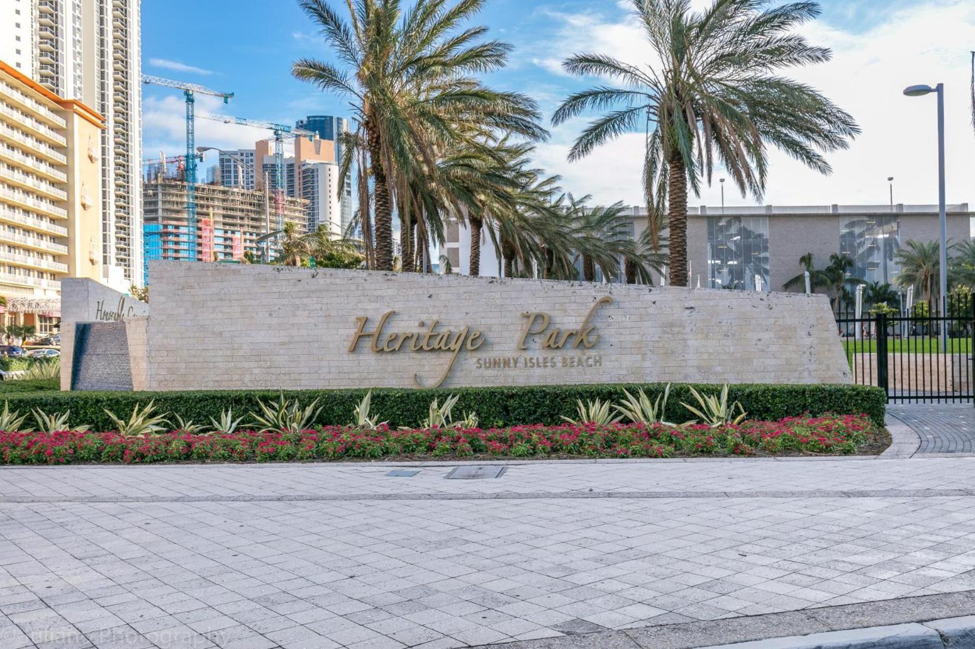Ocean Reserve Luxury Condos Across From Sunny Isles Beach Miami Beach Extérieur photo