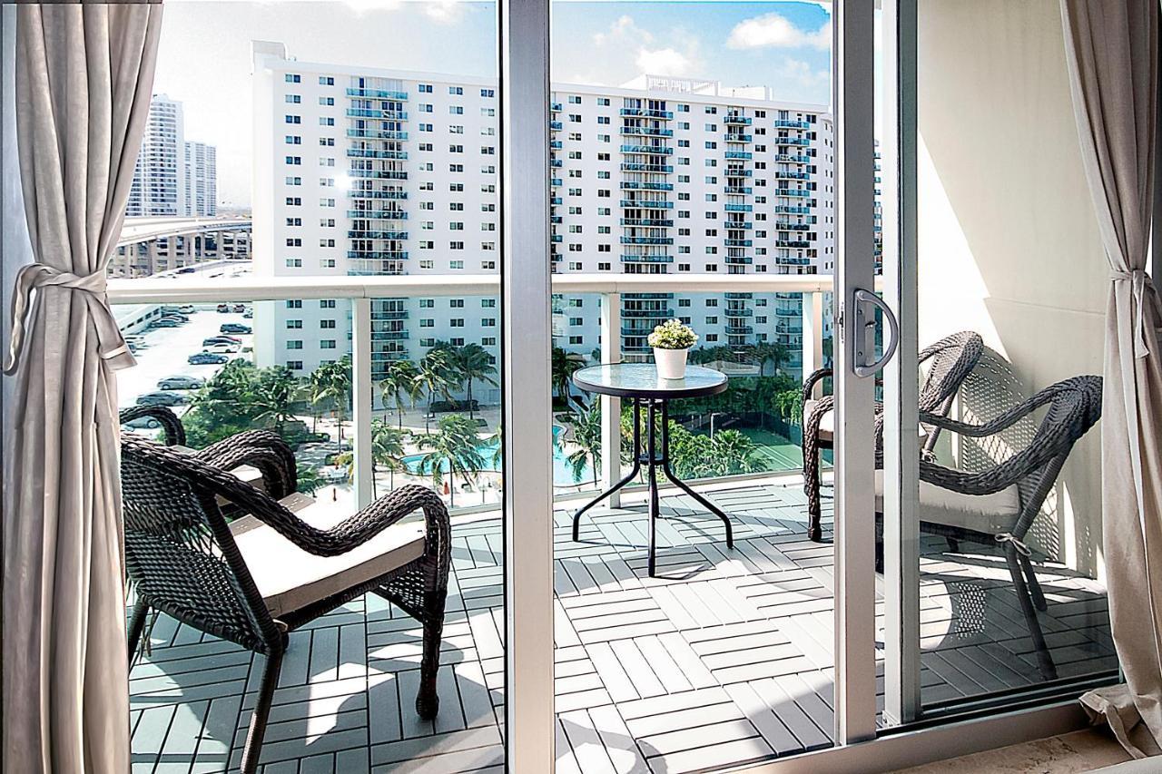 Ocean Reserve Luxury Condos Across From Sunny Isles Beach Miami Beach Extérieur photo